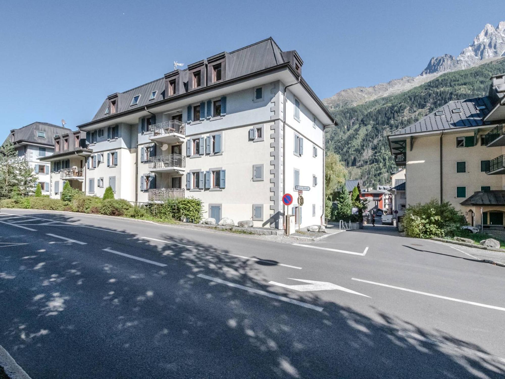 Grand Au Centre De Avec Wifi Et Garage, Proche Des Pistes - Fr-1-343-229 Apartamento Chamonix